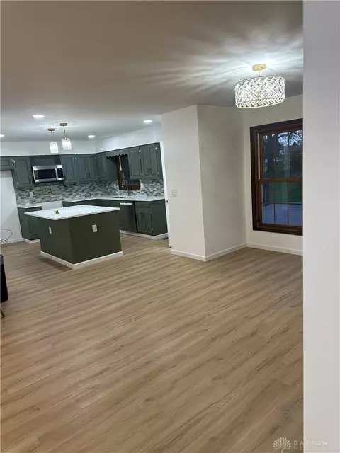 Other - 758 Oneida Dr, Springfield, OH 45502 photo 2 of 8