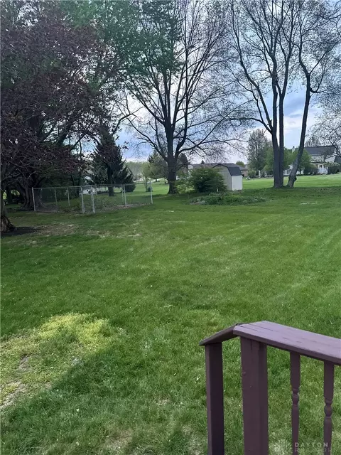 Exterior - 758 Oneida Dr, Springfield, OH 45502 photo 3 of 3