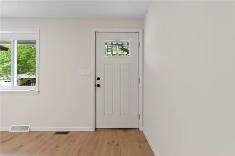 Entry Way - 4855 Arrowhead Dr, Kettering, OH 45440 photo 1 of 3