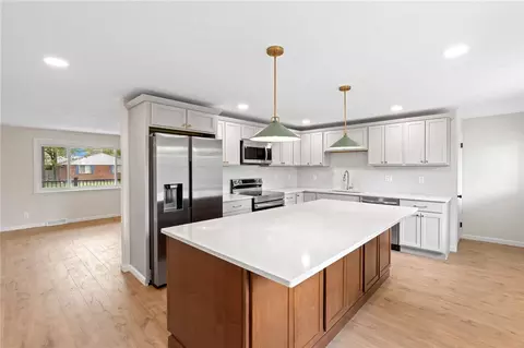 Kitchen - 4855 Arrowhead Dr, Kettering, OH 45440 photo 2 of 5