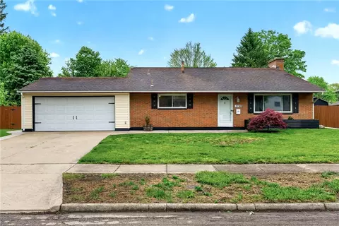 2730 Santa Rosa Dr, Kettering, OH 45440