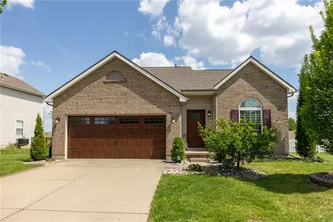 2014 Clearstream Way, Clayton, OH 45315