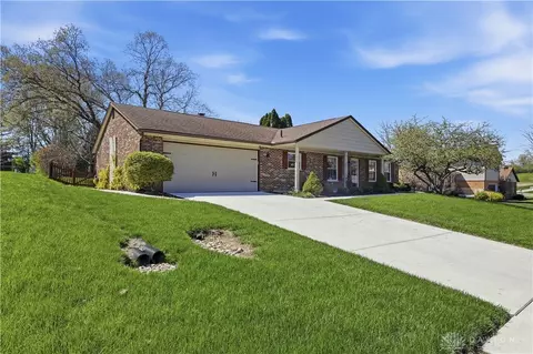 837 Santa Monica Ave, Springfield, OH 45503 photo 2