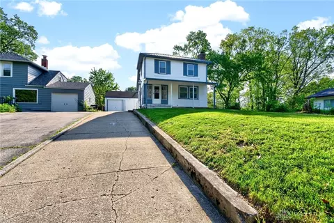 Exterior - 2930 Robin Rd, Kettering, OH 45409 photo 7 of 11
