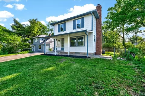 Exterior - 2930 Robin Rd, Kettering, OH 45409 photo 9 of 11