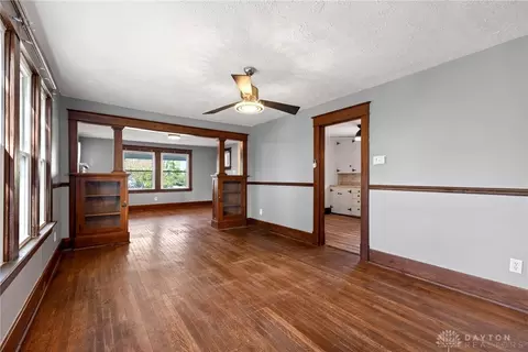 Living - 2930 Robin Rd, Kettering, OH 45409 photo 5 of 5