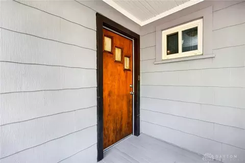 Entry Way - 2930 Robin Rd, Kettering, OH 45409 photo 1 of 3