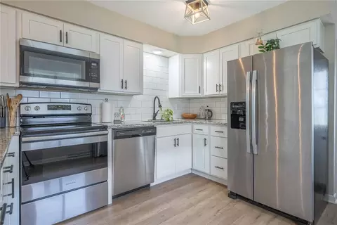 Kitchen - 1804 Culver Ave, Kettering, OH 45420 photo 4 of 4