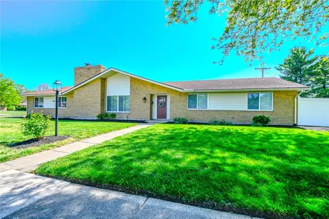 2276 Brookpark Dr, Kettering, OH 45440