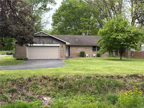 7225 Garber Rd, Dayton, OH 45415