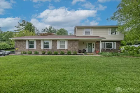 7523 Horizon Hill Dr, Springboro, OH 45066