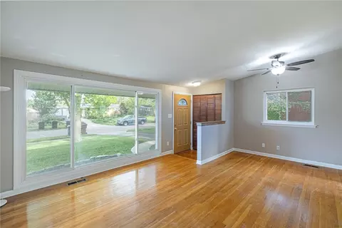 Living - 3336 Braddock, Kettering, OH 45420 photo 1 of 5