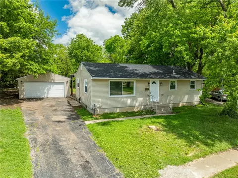 2189 Mountview Cir, Dayton, OH 45414