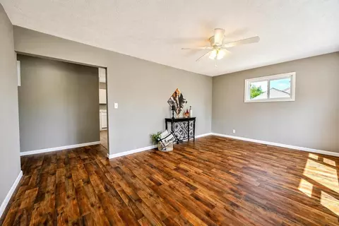 Living - 2761 Middle Urbana Rd, Springfield, OH 45503 photo 3 of 3