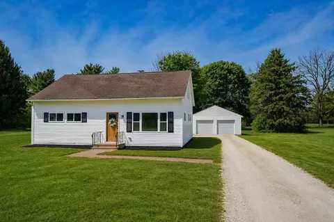 2761 Middle Urbana Rd, Springfield, OH 45503