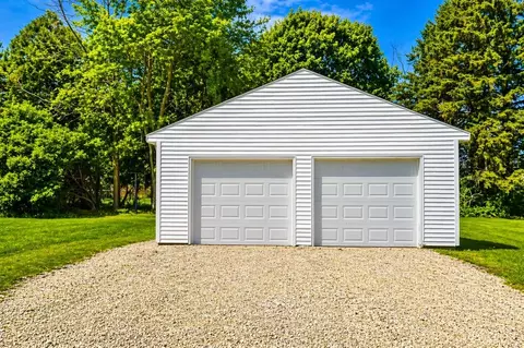 Exterior - 2761 Middle Urbana Rd, Springfield, OH 45503 photo 6 of 7
