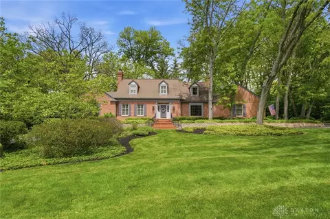 789 Plantation Ln, Kettering, OH 45419