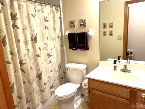 3290 Springcrest Dr, Hamilton, OH 45011 photo 13