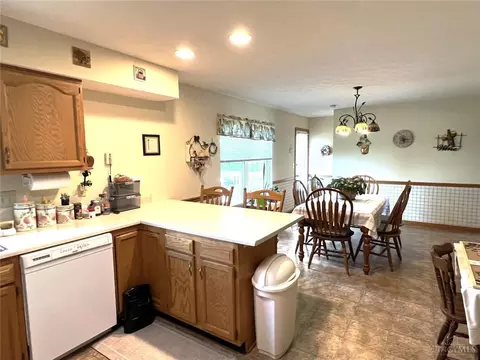 3290 Springcrest Dr, Hamilton, OH 45011 photo 8