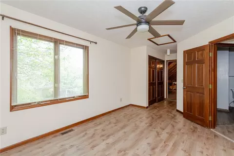 Bedroom - 587 Cottingwood Ct, Kettering, OH 45429 photo 3 of 3