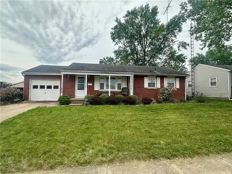 874 N Westedge Dr, Tipp City, OH 45371