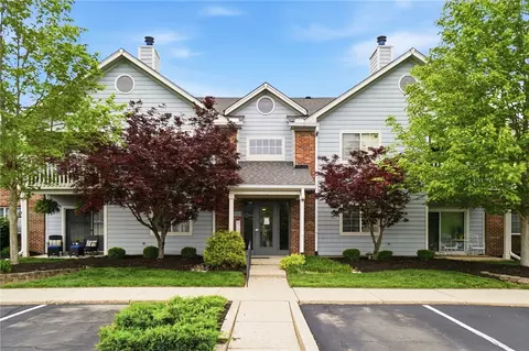 6630 Wareham Ct #1, Centerville, OH 45459