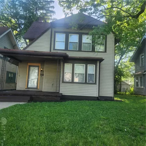 1253 Vernon Dr, Dayton, OH 45402
