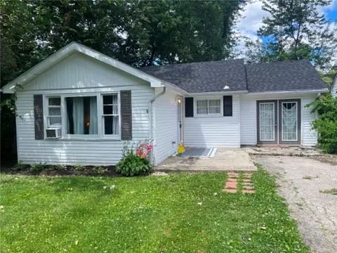 6967 Sennett, Dayton, OH 45414
