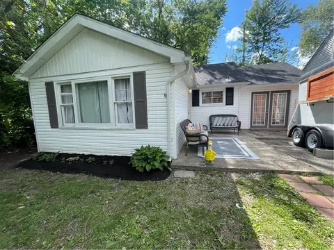 6967 Sennett, Dayton, OH 45414