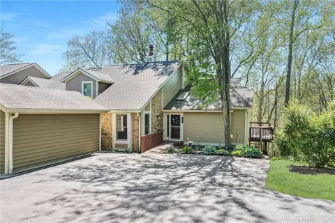 11831 Vaukvalley Ln, Cincinnati, OH 45249