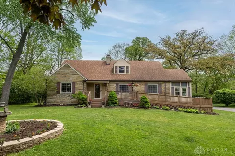 2152 La Grange Rd, Dayton, OH 45431