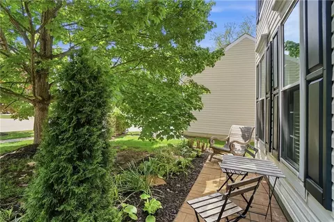 Exterior - 504 Dakota Run, Maineville, OH 45039 photo 5 of 13