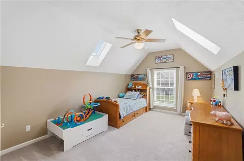 Bedroom - 504 Dakota Run, Maineville, OH 45039 photo 4 of 7