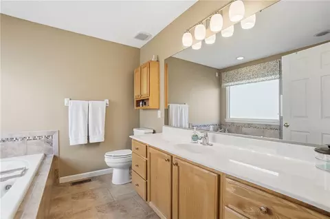Bath - 504 Dakota Run, Maineville, OH 45039 photo 1 of 8