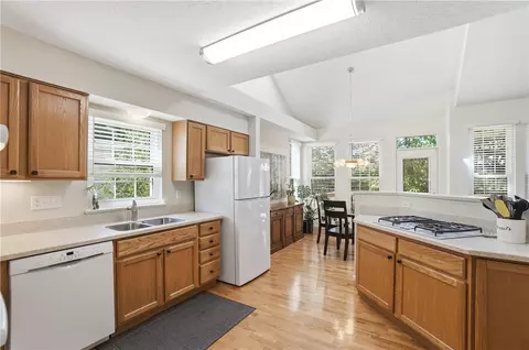 Kitchen - 504 Dakota Run, Maineville, OH 45039 photo 1 of 5