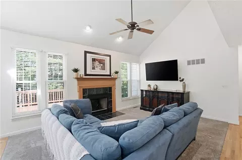Living - 504 Dakota Run, Maineville, OH 45039 photo 2 of 5