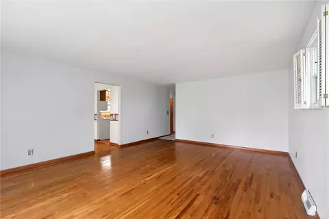 Living - 2813 Mohican Ave, Kettering, OH 45429 photo 2 of 3