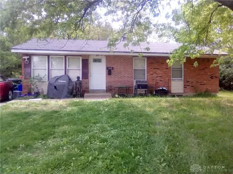 1322 Clement Ave, Dayton, OH 45417