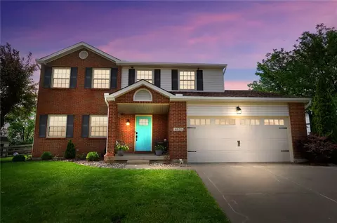 6023 Glennsbury Ct, West Chester, OH 45069