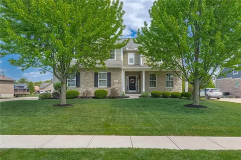 1205 Settlers Bay Ct, Sugarcreek Township, OH 45305