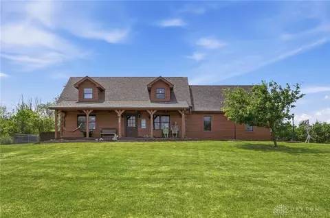 255 W Pekin Rd, Lebanon, OH 45036