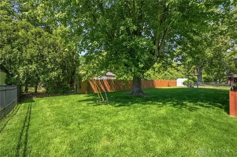 Exterior - 4813 Bonnie Rd, Kettering, OH 45440 photo 5 of 9