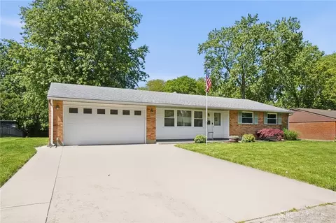 Exterior - 4813 Bonnie Rd, Kettering, OH 45440 photo 2 of 9