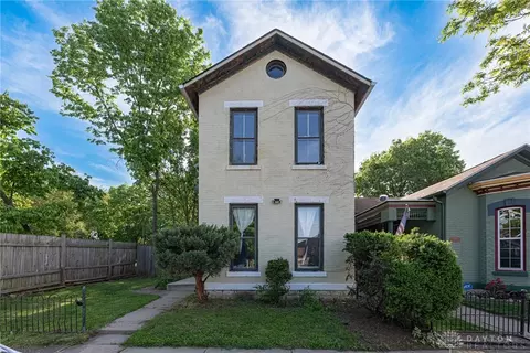 135 S Terry St, Dayton, OH 45403