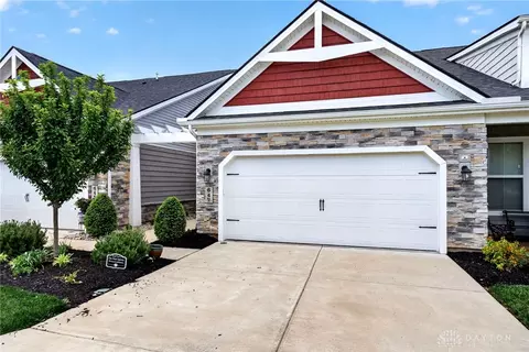 637 Angler Ct, Beavercreek, OH 45430