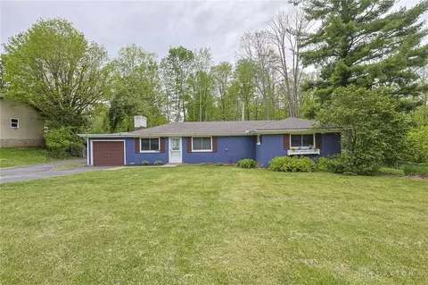 2855 Bahns Dr, Dayton, OH 45434