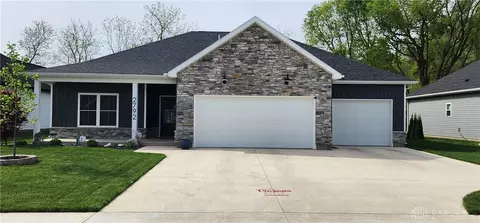 2792 Executive Dr, Troy, OH 45373