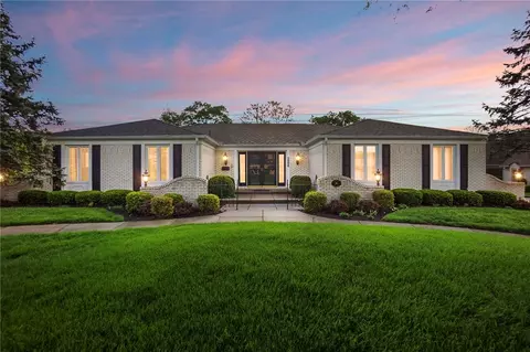 5008 Marilake Cir, Kettering, OH 45429