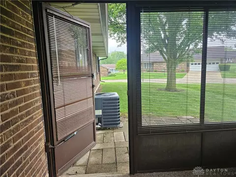 1141 W Brixton Dr, Springfield, OH 45503 photo 16
