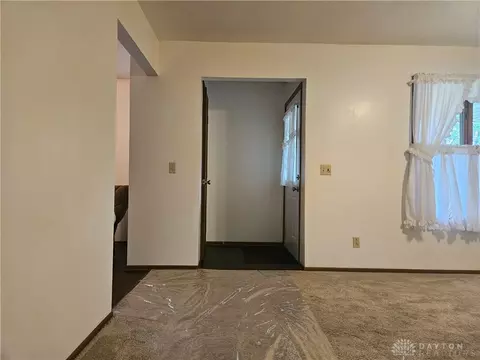 1141 W Brixton Dr, Springfield, OH 45503 photo 7
